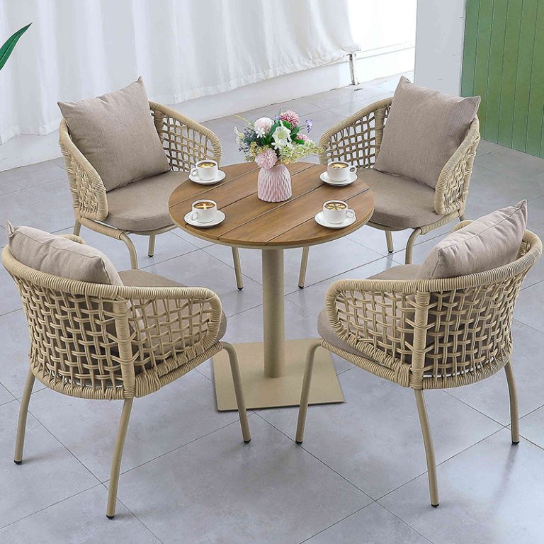 garden patio table and chairs